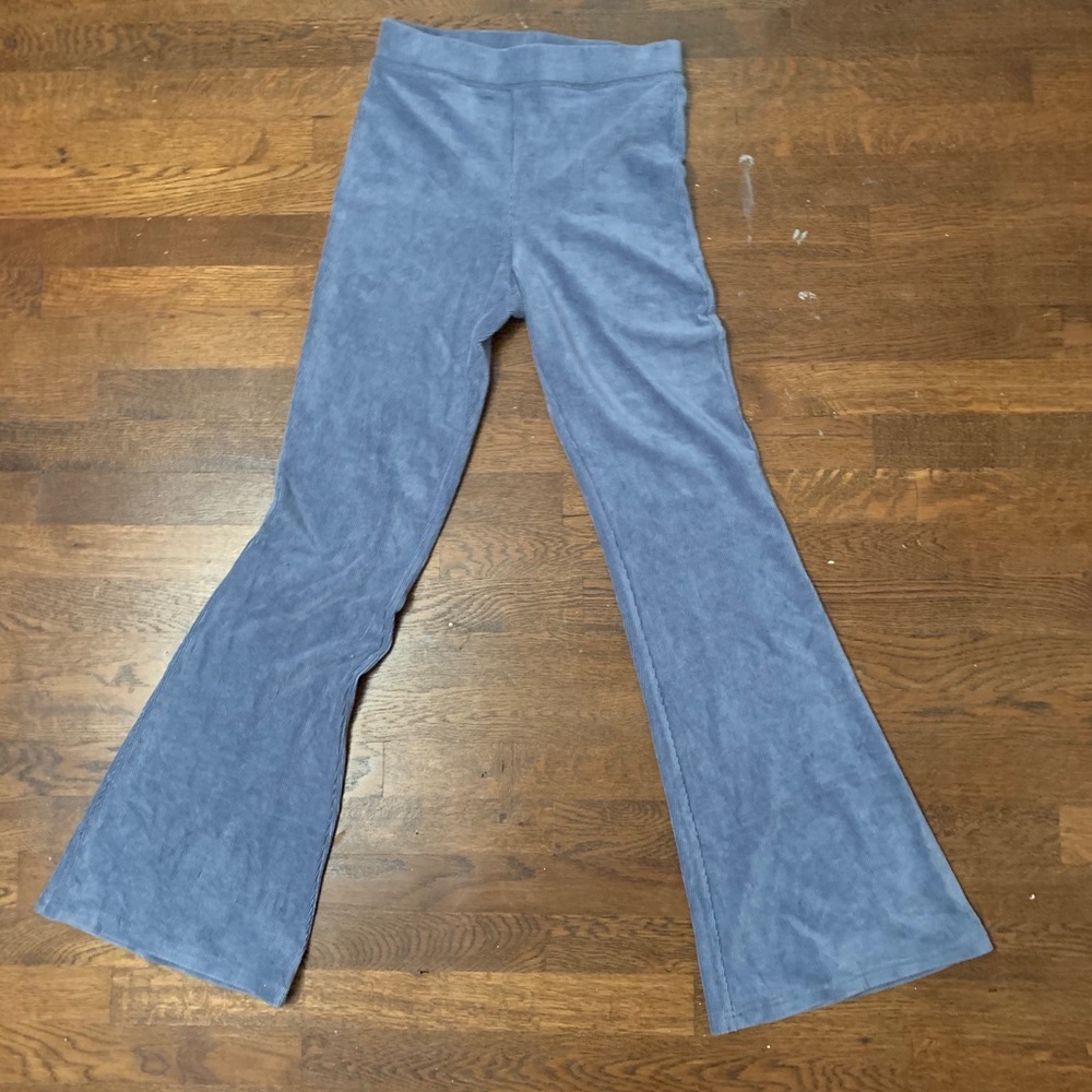 brand new American Eagle velvet flare pants